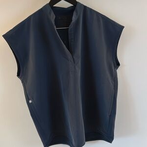 Figs Rafaela scrub top in Dark Harbor - L